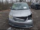 Chrysler Town & Country Touring Image 4