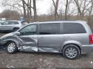 Chrysler Town & Country Touring Image 15