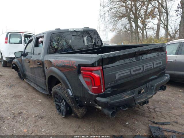 Ford F-150 Raptor Image 4