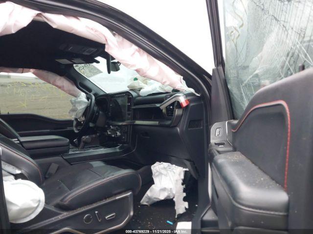 Ford F-150 Raptor Image 2