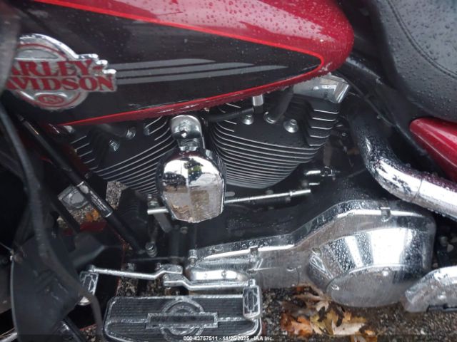 Harley-Davidson Flhtcui Image 6