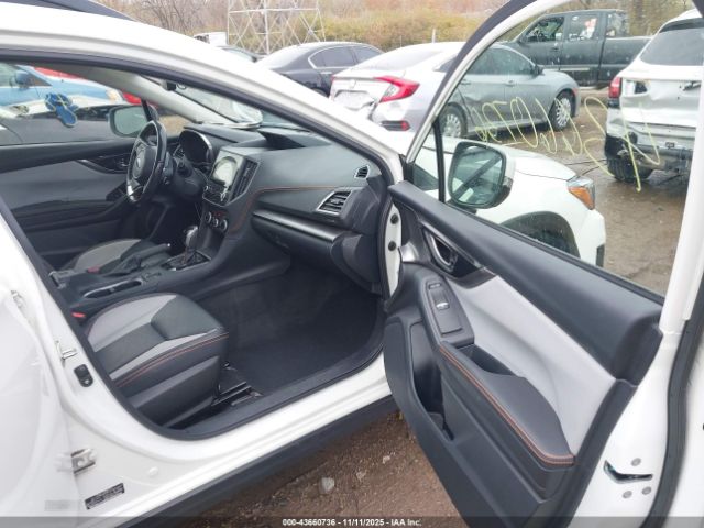 Subaru Crosstrek 2.0i Limited Image 7