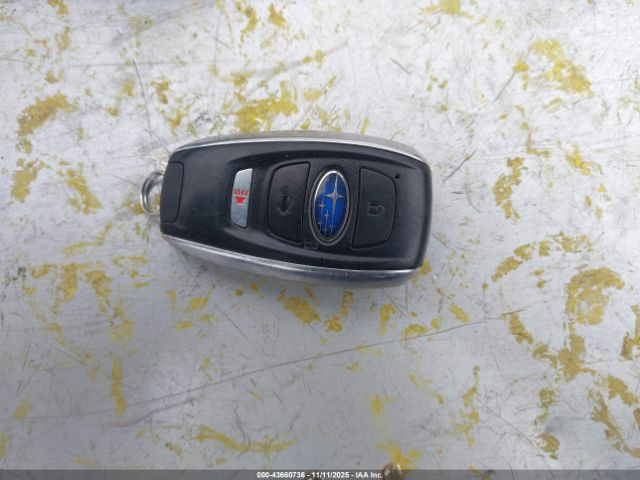 Subaru Crosstrek 2.0i Limited Image 16