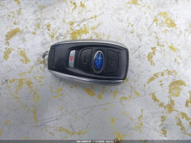 Subaru Crosstrek 2.0i Limited Image 16