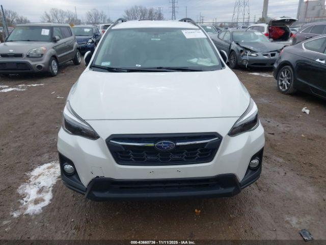 Subaru Crosstrek 2.0i Limited Image 3