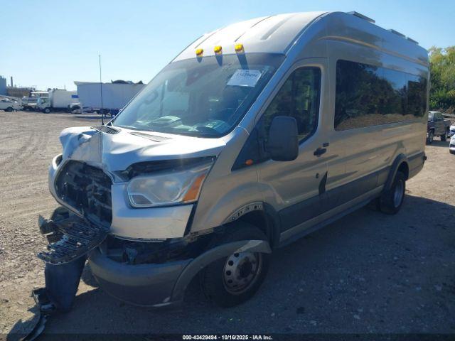 Ford Transit Xlt Image 6