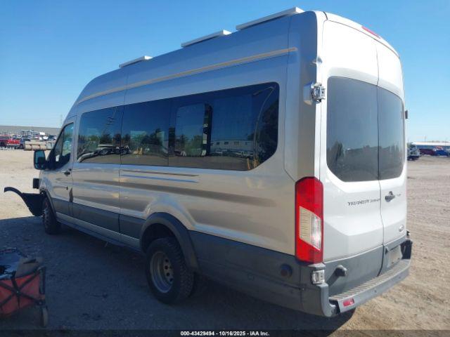 Ford Transit Xlt Image 5