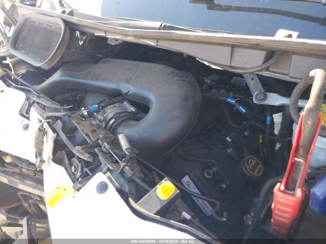 Ford Transit Xlt Image 9