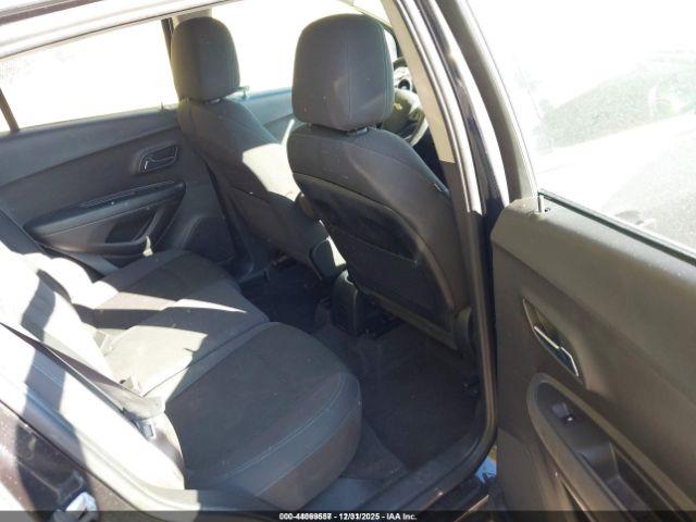 Chevrolet Trax 1ls Image 2