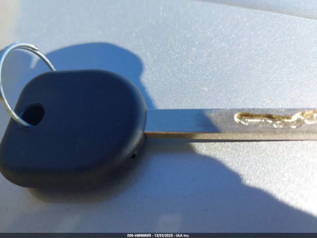 Chevrolet Trax 1ls Image 6