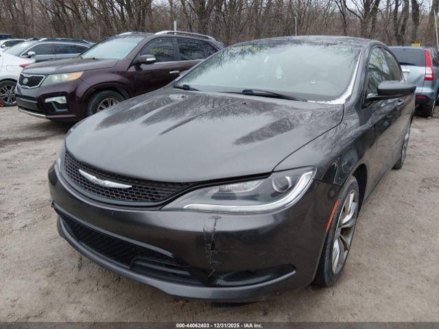 Chrysler 200 S Image 10