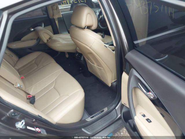 Hyundai Azera Image 11