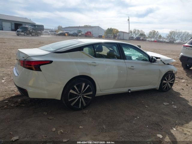 Nissan Altima Sr Fwd Image 14