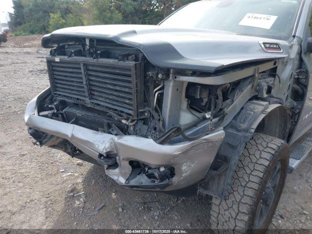 Ram 3500 Big Horn  4x4 8' Box Image 4