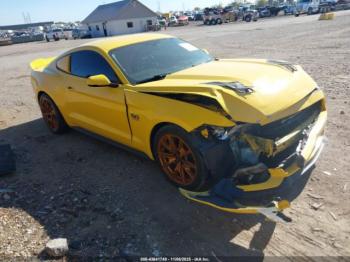  Salvage Ford Mustang