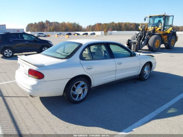 Oldsmobile Intrigue Gls Image 3