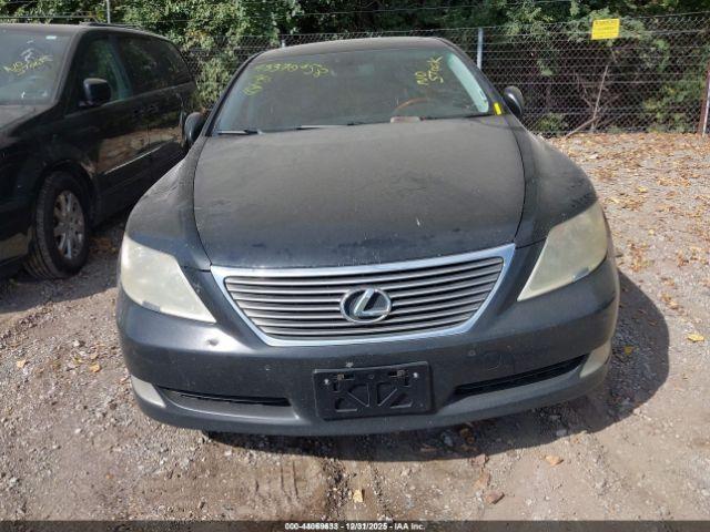 Lexus LS Image 14