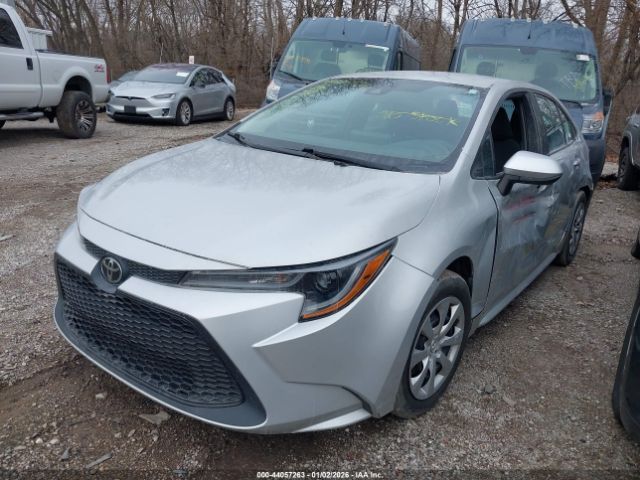 Toyota Corolla Le Image 9