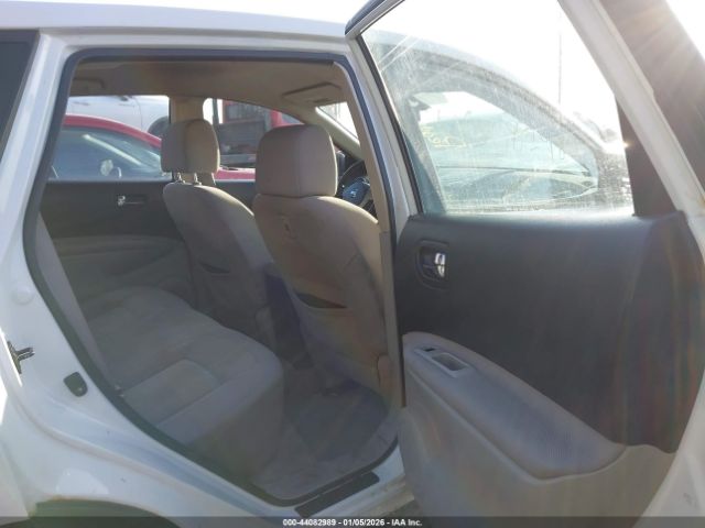 Nissan Rogue S Image 3