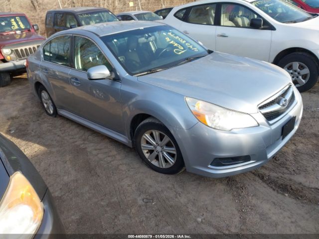 Subaru Legacy 2.5i Premium Image 1