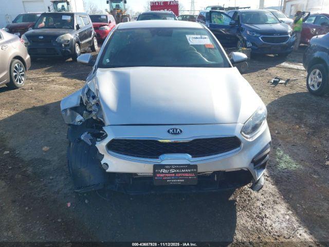 Kia Forte S Image 12