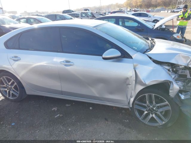 Kia Forte S Image 13