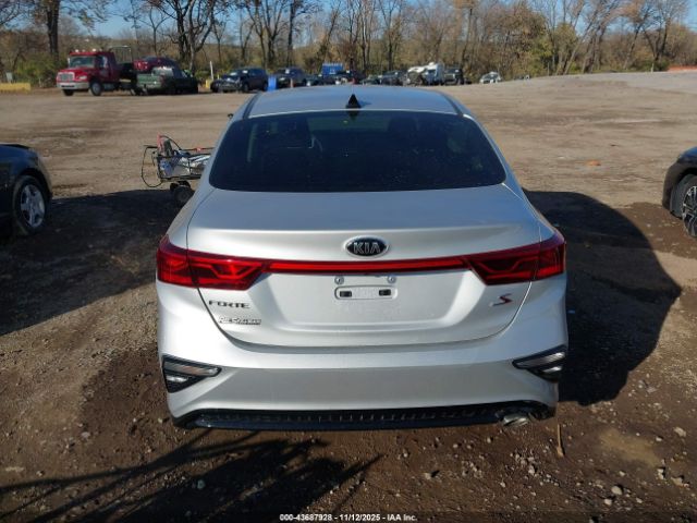 Kia Forte S Image 14