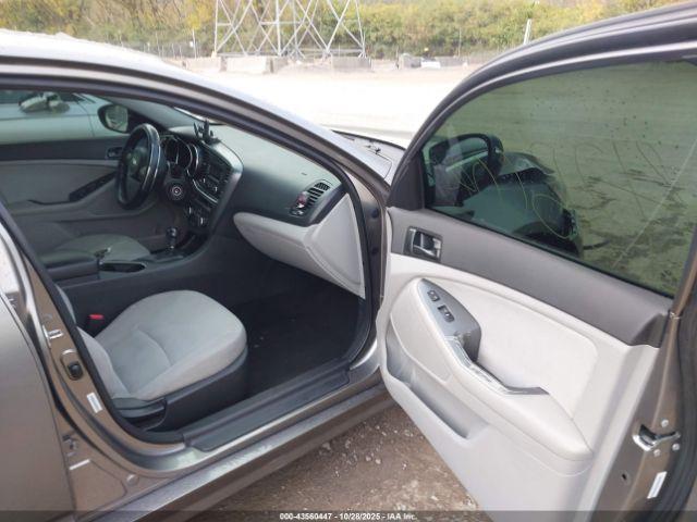 Kia Optima Lx Image 2