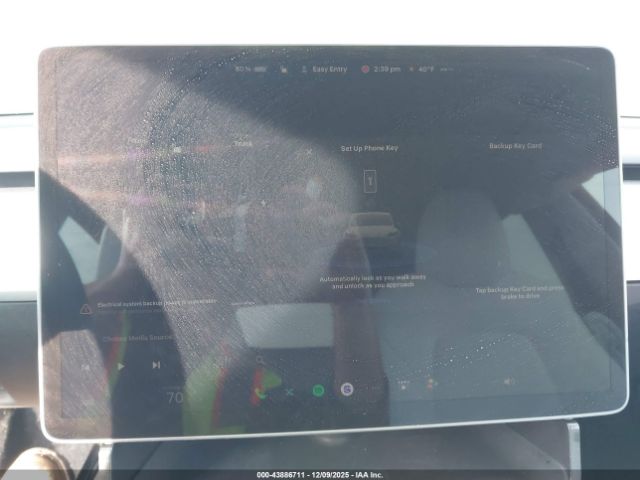Tesla Model Y Image 8