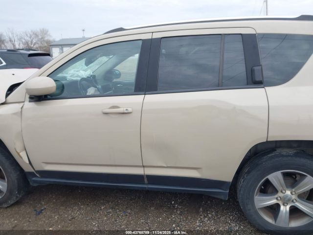 Jeep Compass High Altitude Edition Image 11