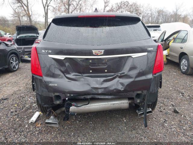 Cadillac XT5 Premium Luxury Image 16