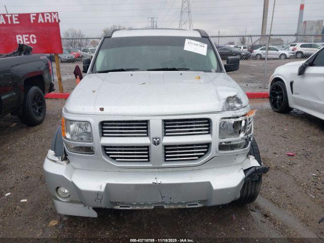 Dodge Nitro Sxt Image 14