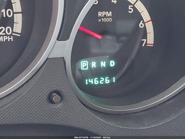 Dodge Nitro Sxt Image 6