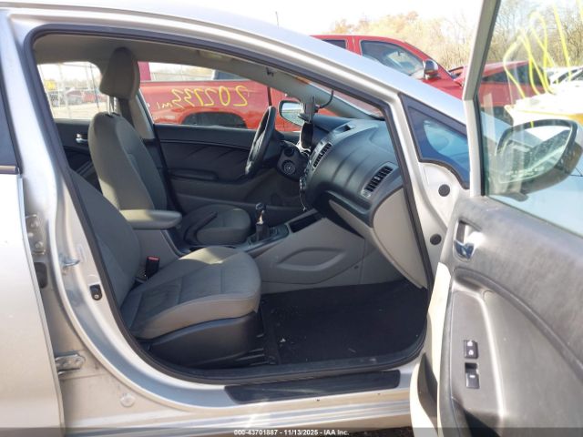 Kia Forte Lx Image 11