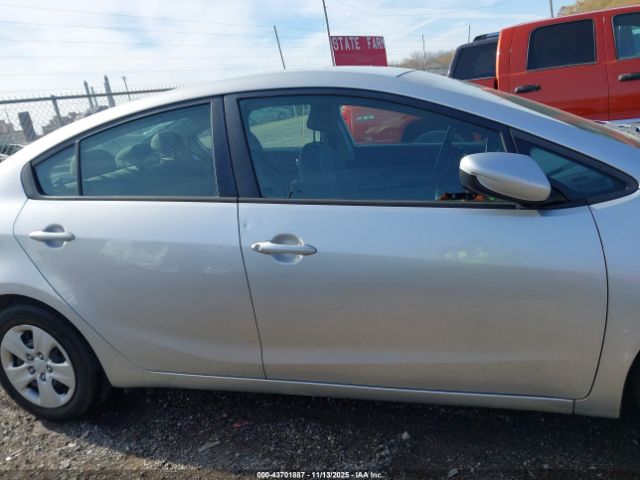 Kia Forte Lx Image 3