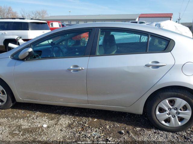 Kia Forte Lx Image 7