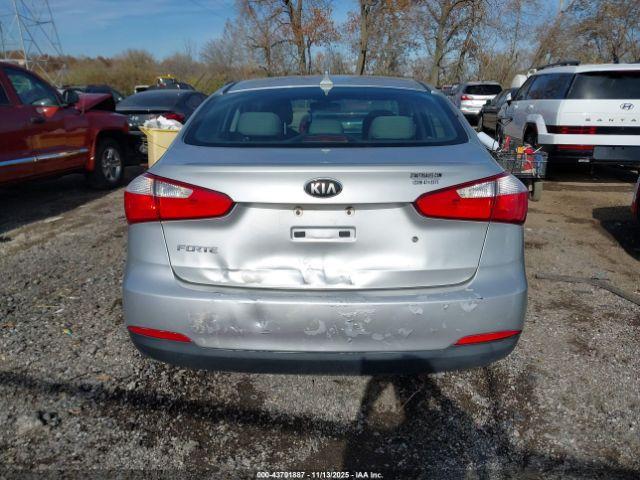 Kia Forte Lx Image 8