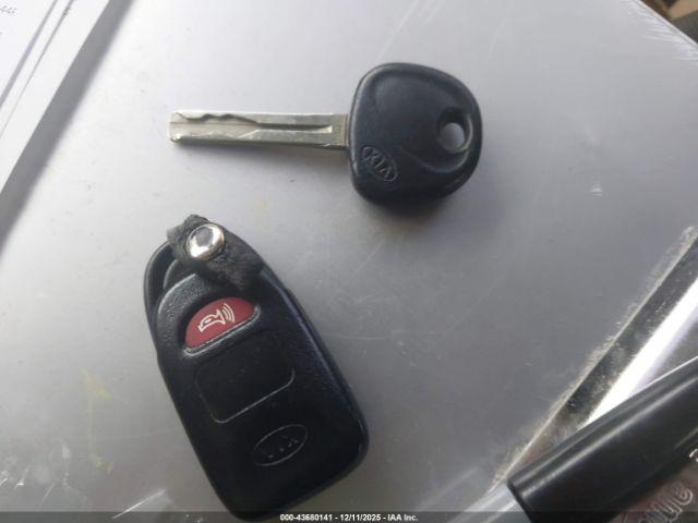 Kia Optima Lx Image 12