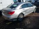 Chrysler 200 Limited Image 2