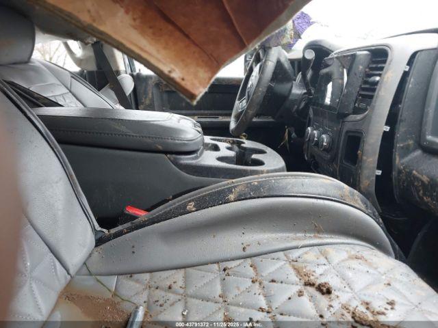 Ram 2500 Tradesman Image 13