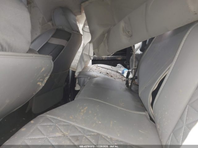 Ram 2500 Tradesman Image 4