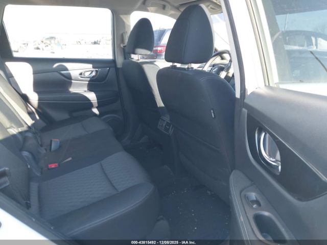 Nissan Rogue Sv Image 9