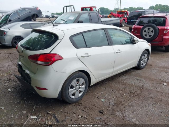 Kia Forte Lx Image 16