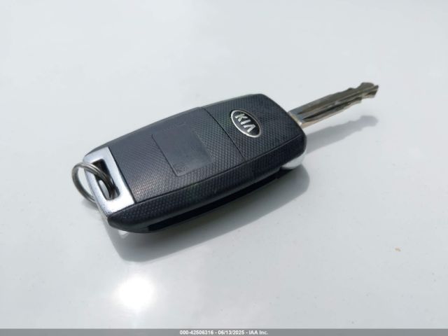 Kia Forte Lx Image 10