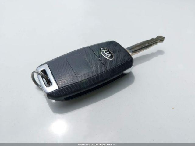 Kia Forte Lx Image 10