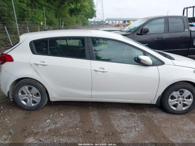 Kia Forte Lx Image 13