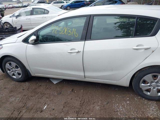 Kia Forte Lx Image 3