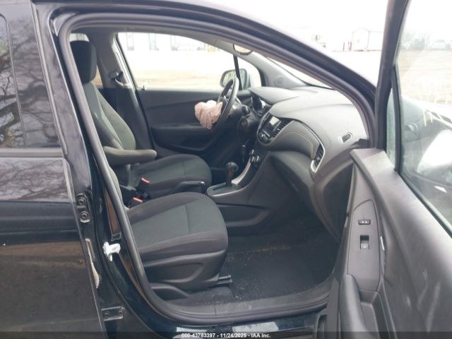 Chevrolet Trax Ls Image 5