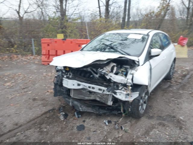 Ford Focus Se Image 6