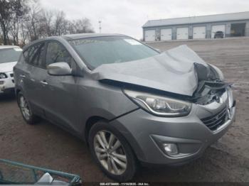  Salvage Hyundai TUCSON